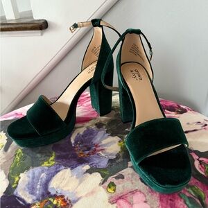 Crown & Ivy Dark Green Velvet Heels